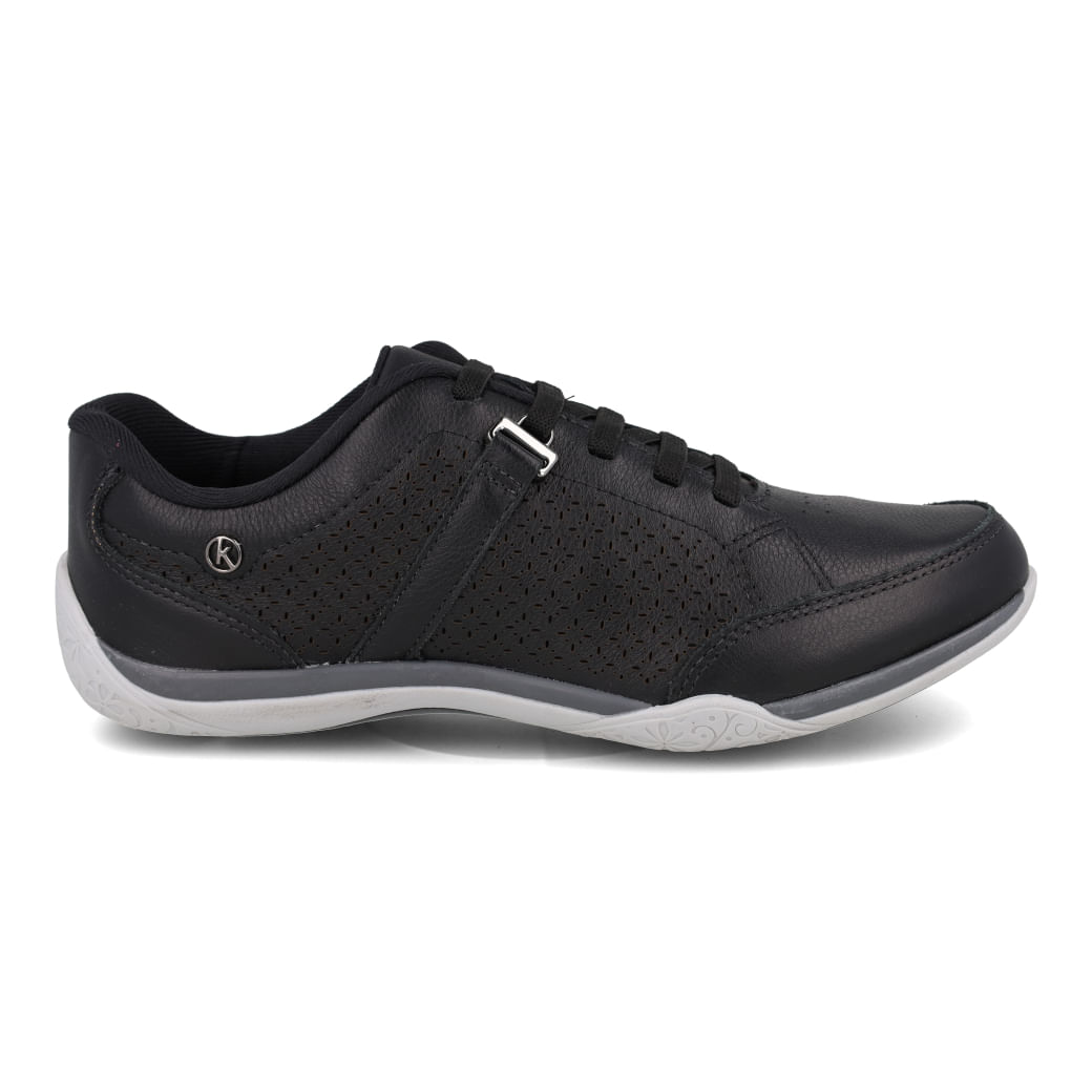 Tênis casual feminino Kolosh preto com solado branco e detalhes cinza, fechamento com zíper e elástico